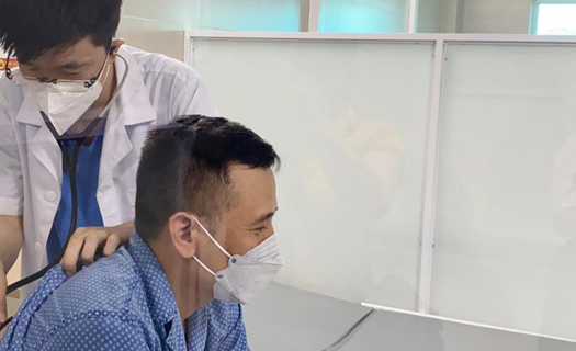 Nhầm sốt xuất huyết thành COVID-19, bệnh nhân nhập viện trong tình trạng nặng